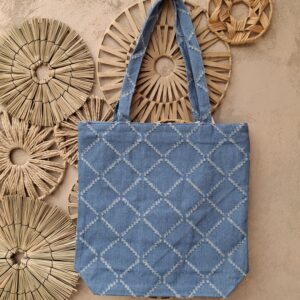 Sac souple en jeans bleu clair avec fermeture éclair