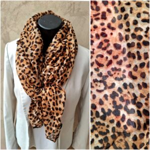 Foulard rectangle léger imprimé léopard brun et beige