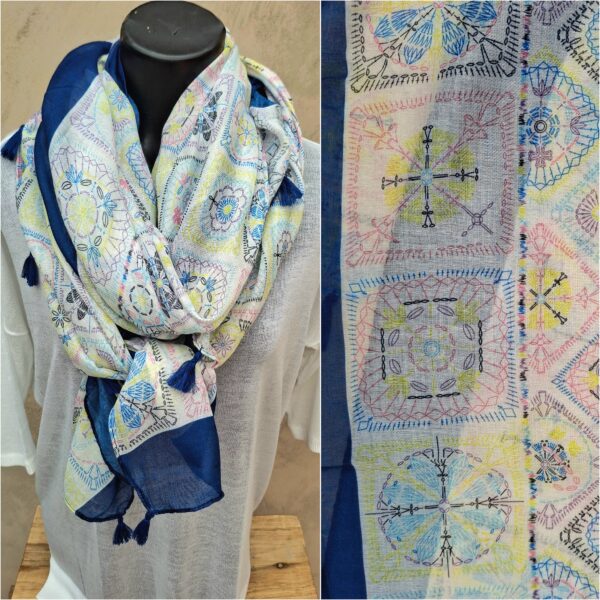 Foulard rectangle bleu motifs style mandalas