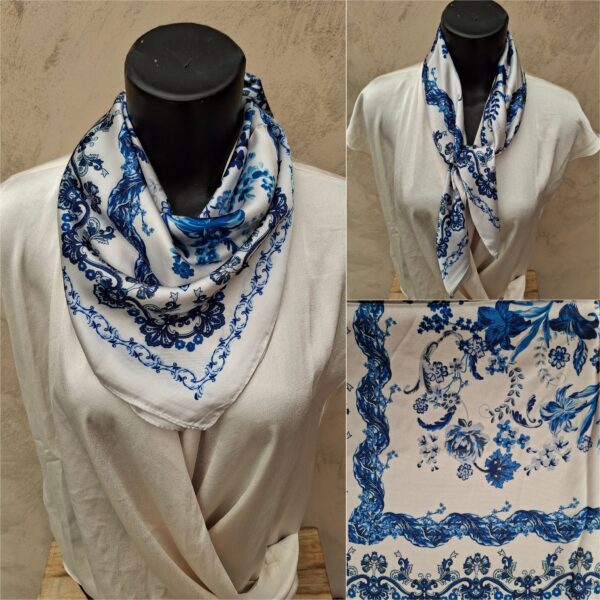 Foulard carré effet soie blanc et bleu imprimé floral