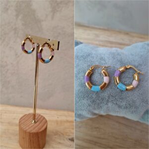 Boucles d'oreilles créoles mini format dorées bleues et mauves