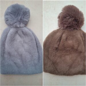 Bonnet tout doux avec pompons