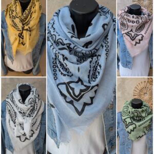 Foulard carré bandana