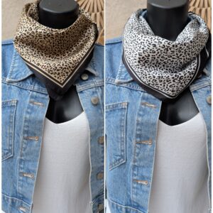 Foulard carré effet soie " léopard "