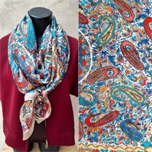 Foulard effet soie imprimés cachemires