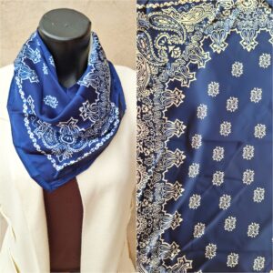 Foulard imprimé bandana effet soie